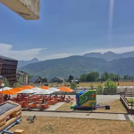 Bonascre Pied De Piste, Idéal Famille